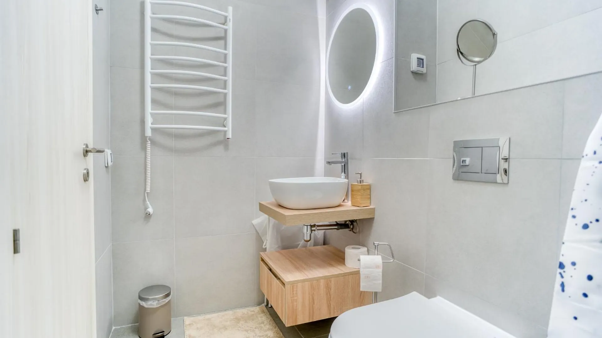 Modern 1Br Parcului Hideaway Daire Bükreş