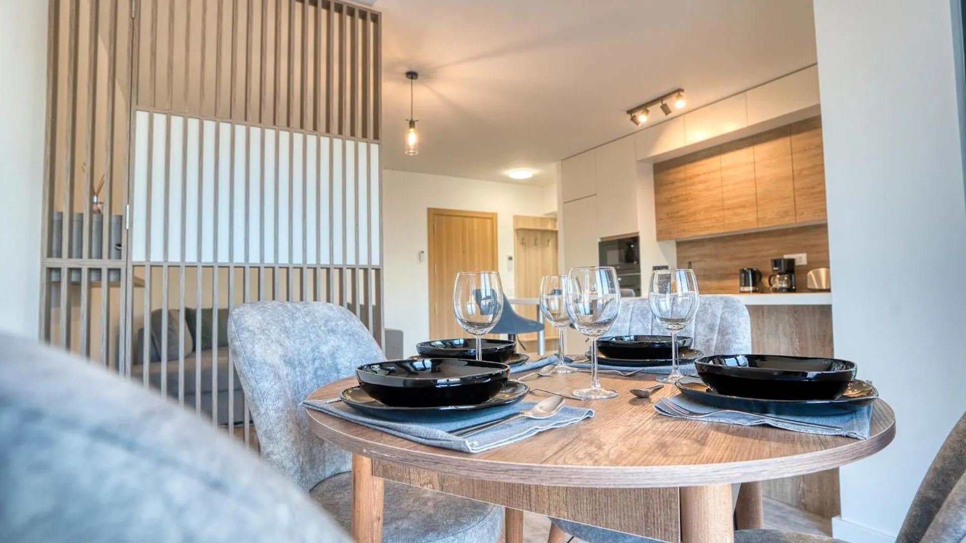 Modern 1Br Parcului Hideaway Apartment Bucharest